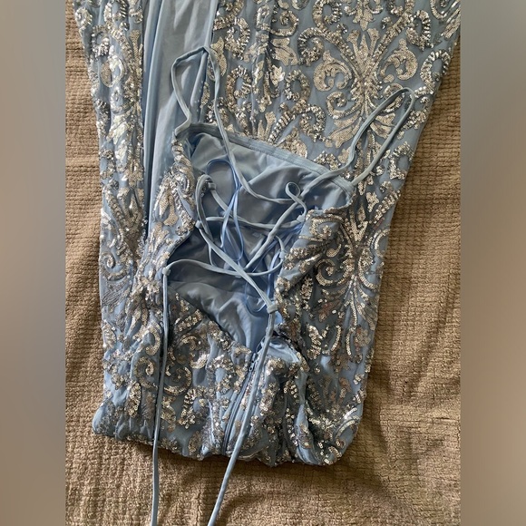Blue sparkle Windsor prom dress - Picture 3 of 7